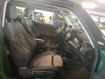 Mini 3 Portes Berline Cooper SE — photo 6