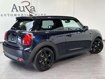Mini 3 Portes Berline Cooper SE — photo 3