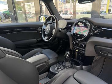 Mini 3 Portes Berline Cooper SE — photo 4