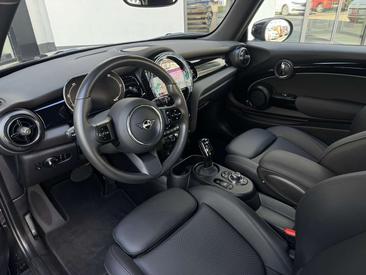 Mini 3 Portes Berline Cooper SE — photo 6