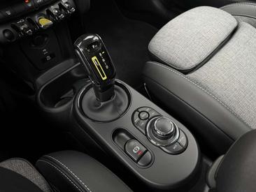 Mini 3 Portes Berline Cooper SE — photo 11