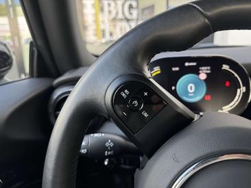 Mini 3 Portes Berline Cooper SE — photo 15