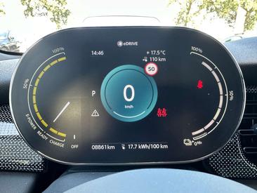 Mini 3 Portes Berline Cooper SE — photo 18