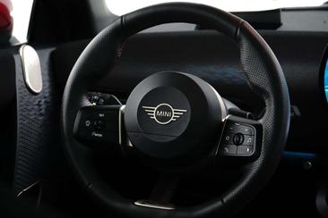 Mini Cooper Electric Berline Cooper SE — photo 12