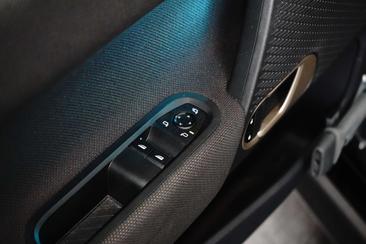 Mini Cooper Electric Berline Cooper SE — photo 25