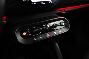 Mini Cooper Electric Berline Cooper SE — photo 32
