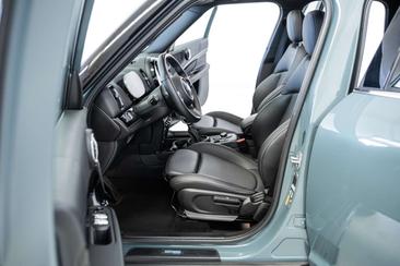Mini Countryman Cooper SE ALL4 — photo 5