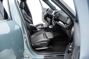 Mini Countryman Cooper SE ALL4 — photo 15