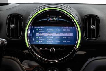 Mini Countryman Cooper SE ALL4 — photo 24