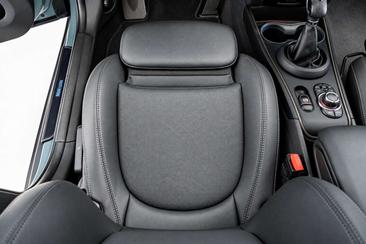 Mini Countryman Cooper SE ALL4 — photo 28