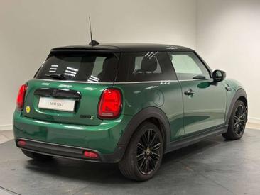 Mini 3 Portes Berline Cooper SE — photo 2
