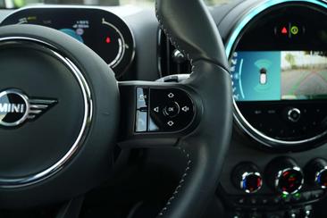 Mini Countryman Cooper SE ALL4 — photo 14