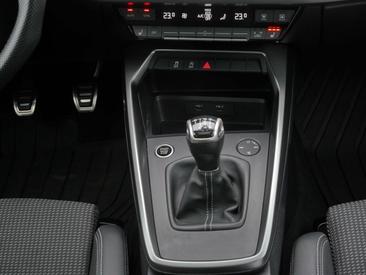 Audi A3 Sportback 35 TDI — photo 7