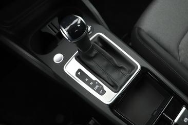 Audi Q2 35 TFSI — photo 11