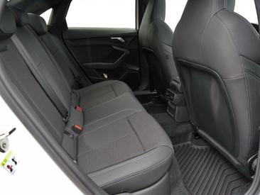 Audi A3 Sportback 35 TDI — photo 16