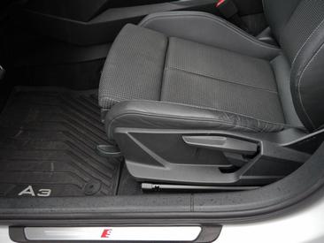 Audi A3 Sportback 35 TDI — photo 22