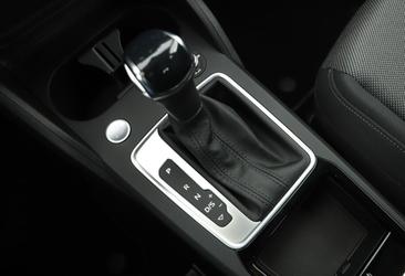 Audi Q2 35 TFSI — photo 11