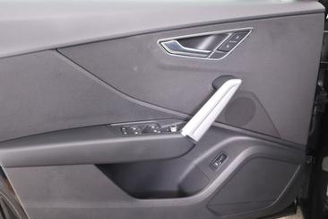 Audi Q2 35 TFSI — photo 13