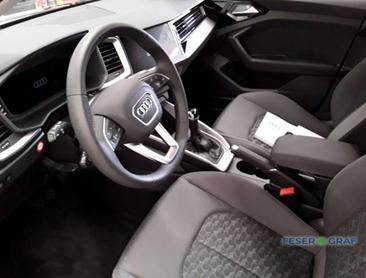 Audi A1 Break Surélevé 35 TFSI — photo 3