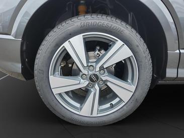 Audi Q2 35 TFSI — photo 11
