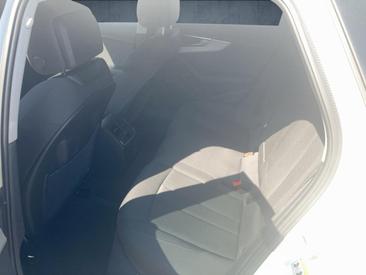 Audi A4 Avant 40 TDI Quattro — photo 13