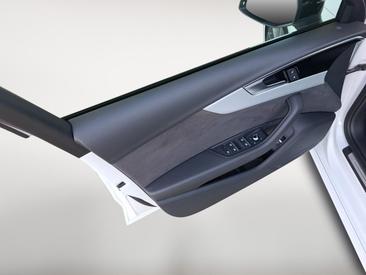 Audi A4 Avant 40 TFSI — photo 14