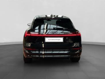 Audi E-tron 50 Quattro — photo 5