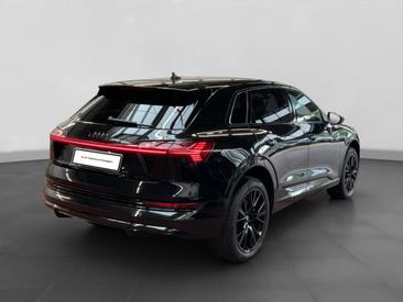 Audi E-tron 50 Quattro — photo 6