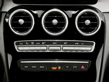 Mercedes Classe C Berline 180 — photo 15