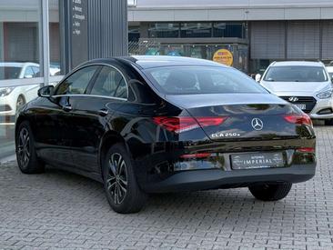 Mercedes CLA Berline 220 — photo 4