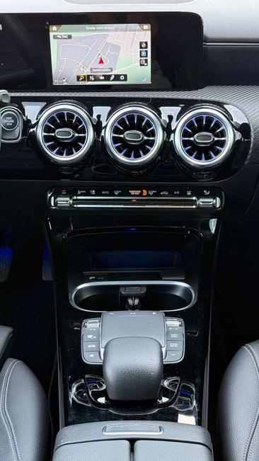 Mercedes CLA Berline 220 — photo 13