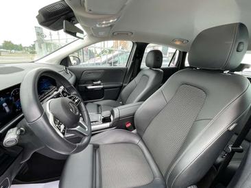 Mercedes GLA 200 — photo 7