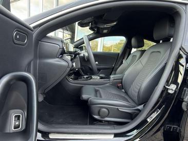 Mercedes CLA Berline 220 — photo 14