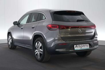 Mercedes EQA 250 — photo 9