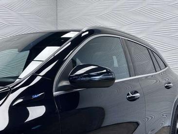 Mercedes EQA 250 — photo 6