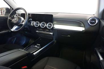 Mercedes GLB 200 — photo 3