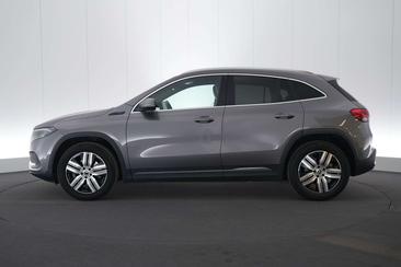 Mercedes EQA 250 — photo 11