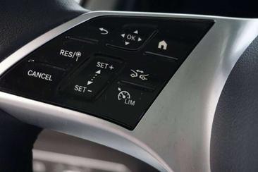 Mercedes GLB 200 — photo 7