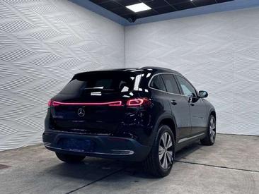 Mercedes EQA 250 — photo 9