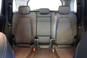 Mercedes GLB 200 — photo 11