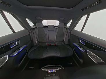 Mercedes EQE SUV 350+ Star Edition — photo 5