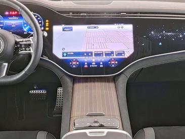 Mercedes EQE SUV 350+ Star Edition — photo 7