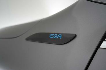 Mercedes EQA 250 — photo 29