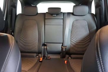 Mercedes EQB 250 — photo 10