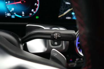 Mercedes GLB 180 — photo 16