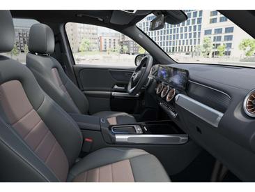 Mercedes EQB 250 — photo 8