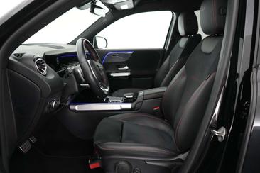 Mercedes GLB 180 — photo 17