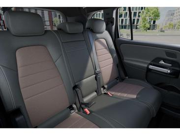 Mercedes EQB 250 — photo 9