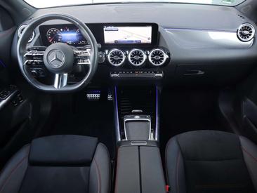 Mercedes GLA 250e — photo 14