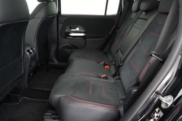 Mercedes GLB 180 — photo 20